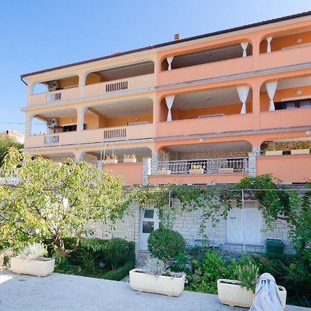 Apartments Mirjana B ロパール エクステリア 写真