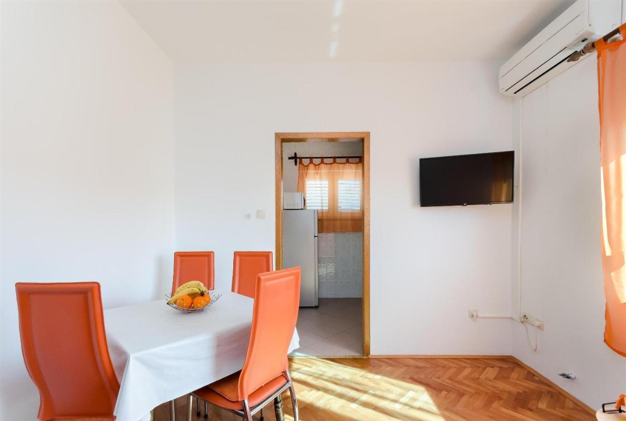 Apartments Mirjana B ロパール エクステリア 写真