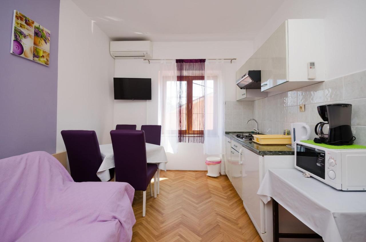 Apartments Mirjana B ロパール エクステリア 写真